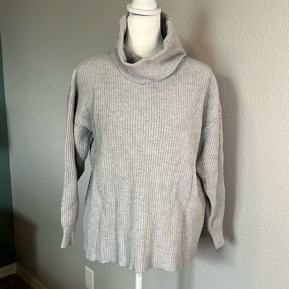 Tularosa Ribbed Turtleneck Sweater Gray Size Medium